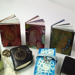 Ruth Dailey - Mini Books-close up